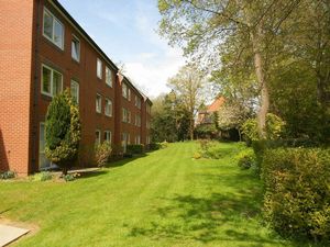PHOTOS SHOW GENERAL VIEW OF RETIREMENT DEVELOPMENT- click for photo gallery